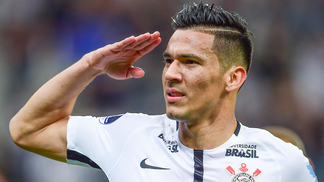 Balbuena evita comemoração antecipada por convocação à seleção paraguaia Balbuena faz grande temporada em 2017