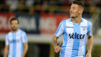 Jornal: United disputa com City e Juve contratação de meia de R$ 306 milhões que 'come a bola' na Itália Sergej Milinkovic Savic Lazio Futebol Campeonato Italiano Comemora Gol Getty