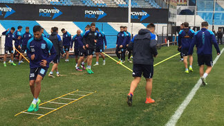 Racing e Independiente Medellín duelam em jogo de ida na Argentina Racing pode ser rival do Corinthians na próxima fase
