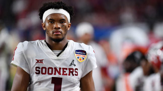Kyler Murray vai mesmo trocar a NFL pela MLB? Murray em ação pelos Sooners