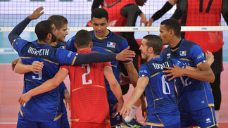 Técnico francês vê seleção brasileira como melhor do mundo no vôlei França será a adversária do Brasil na decisão