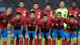 Equipe chinesa é investigada por recorrer a ritual taoísta para vencer jogo Time do Henan Jianye perfilado para jogo do Campeonato Chinês