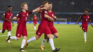 EUA e Gana brigam pela liderança no Grupo A do Mundial sub-17 Jogadores dos Estados Unidos comemora gol no Mundial Sub 17