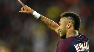 Técnico do PSG se derrete após show de Neymar: "É bom para todo mundo" Neymar brilhou na primeira aparição com a camisa do PSG no Parque dos Príncipes