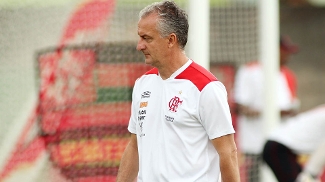 Técnico de novo, negócios à parte: Flamengo manterá briga de R$ 11 milhões na Justiça contra Dorival Dorival em treino do Flamengo