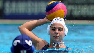 Brasil perde para o Japão e termina polo aquático feminino em 14º Seleção venceu apenas uma no polo aquático feminino
