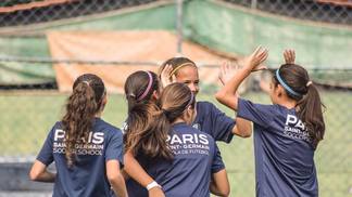 Motivos para apoiar sua filha a jogar futebol Eu e meu time