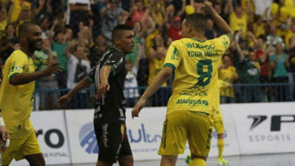 Assoeva goleia Marreco e vai à final da Liga Futsal contra o Joinville Assoeva fez 5 a 2 no Marreco e foi à final da LNF