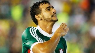 Brasileirão 2014 tem pior média de gols em 17 anos e o pior artilheiro depois de 34 rodadas Henrique Comemora Gol Palmeiras Figueirense Campeonato Brasileiro 22/05/2014