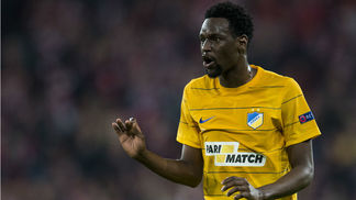 Vinícius é ídolo do Apoel Vinícius é ídolo do Apoel