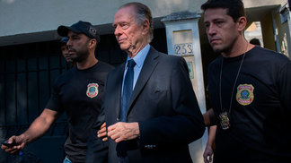 COI admite punir Nuzman agora e lamenta que caso tenha acontecido antes de criação de super-comitê contra corrupção Momento em que Carlos Arthur Nuzman sai de sua residência preso
