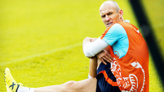 Robben joga a toalha e diz que Holanda está fora da Copa: 'Não venceremos a Suécia por 7 a 0' Robben Treino Holanda 04/10/2017