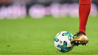 Posse de bola determina time grande? Veja o único dos 15 times mais ricaços do mundo que fica com ela menos que rivais Thomas Muller Bayern de Munique Hannover Futebol Campeonato Alemão Getty