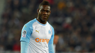 Balotelli, venha! Venha, Balotelli!