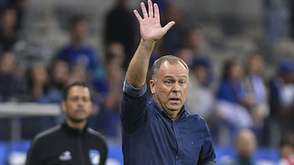 Velocidade e mobilidade: Mano 'ataca' linha defensiva do Galo e Cruzeiro controla a ida em Minas Mano Menezes Cruzeiro 27/07/2017