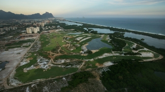 A mentira esfregada na cara do prefeito do Rio Campo de golfe do Rio-16 ficará pronto no prazo, disse projetista