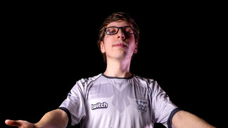 Central Esports: O troféu apreendido da SK, final do Mundial e entrevista com Kalec da OPK Kalec é o novo reforço da Operation Kino