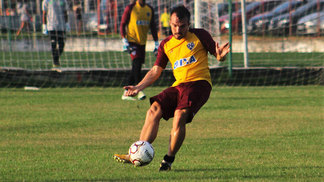 Em busca de permanência na Série B, Nando destaca decisões do Paysandu Nando Carandina Paysandu Treino Serie B