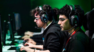 'Dota 2': SG e-sports vence Immortals, mas cai para Virtus.pro no Dota Pit Liposa