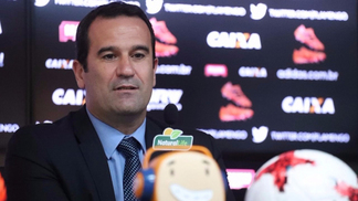 Estatísticas e visitas para contratar reforços, novo estádio para 45 mil e treinos abertos: promessas da situação na eleição do Flamengo Ricardo Lomba assumiu a vice-presidência de futebol do Flamengo
