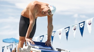 James 'repete' gol do Puskas, astro teen esquenta banco e Real segue caça ao Barça Michael Phelps retornou às piscinas e se mostrou empolgado