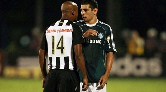 Após cinco anos no Catar, ex-xerife do Santos que brigou com Diego Souza acerta com time do Paulistão Domingos é outro que levará quantia por direitos de arena