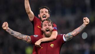Pequenos são os títulos diante do futebol. A Roma comprova De Rossi e Florenzi: duas pratas da casa romanista