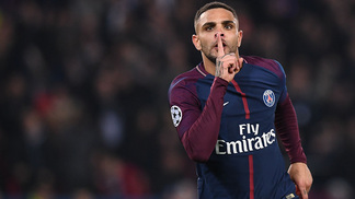 Em duelo de opostos, lateral francês faz 3, PSG atropela Anderlecht e garante vaga nas oitavas Kurzawa fez dois na goleada do PSG
