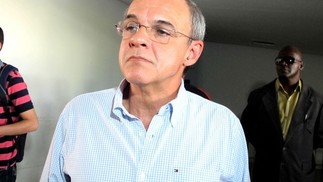 Eliminação cara no Flamengo: Bandeira sofre derrota ao buscar empréstimo para fechar contas de 2018 Eduardo Bandeira de Melo, que deixará a presidência do Flamengo ao final de 2018