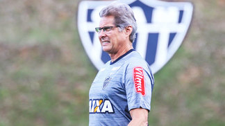 Para seguir com crescimento e sonhar com G-6, Atlético-MG recebe a Chape no Independência Oswaldo de Oliveira Treino Atlético-MG 26/09/2017