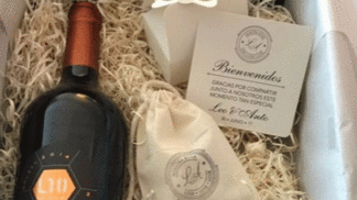 Vinho, saca-rolha e doce de leite: a 'lembrancinha' para os convidados do casamento de Messi A 'lembrancinha' para os convidados do casamento
