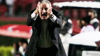 Quanto tempo um técnico demora para ganhar a Libertadores? Tite Corinthians Sao Paulo Recopa Sul-Americana 03/07/2013
