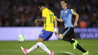 Como se fosse em casa: por que Brasil de Tite virou o visitante mais temido de todas as seleções Neymar faz golaço na vitória do Brasil sobre o Uruguai em Montevidéu