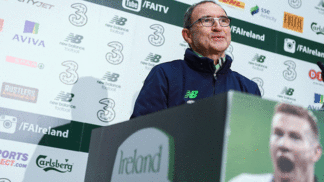Técnico da Irlanda admite preparação para pênaltis contra Dinamarca, mas pontua: 'Se fizerem um gol, tchau prorrogação' Martin O'Neill Irlanda Técnico Futebol Getty