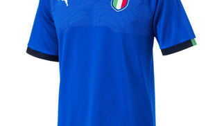 Itália apresenta nova camisa 1, com desenho moderno e escudo remodelado Itália Nova Camisa 1 Puma 05/10/2017