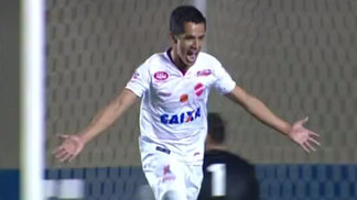 Vila Nova vence Boa Esporte e seca Inter por vice-liderança da Série B Vila Nova venceu o Boa nesta sexta-feira