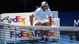 Nadal sugere aumento de rede para conter jogo de força no circuito mundial Rafael Nadal durante treino em Londres para o ATP Finals