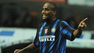 Maicon nega acusação que chegava bêbado para treinar Maicon venceu uma Champions com a Inter