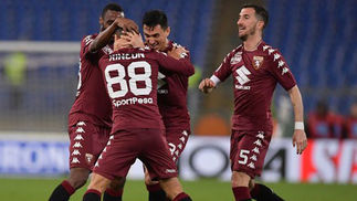 Lazio cai em casa diante do Torino, e Roma agradece Torino não deu chances para Lazio