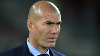 Atletas lamentam expulsão de Carvajal; Zidane reconhece derrota dura Zidane foi honesto e disse não conhecer totalmente o Grêmio