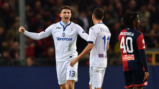 Atalanta vence e se mantém na briga por uma vaga na Liga Europa Atalanta venceu nesta terça-feira