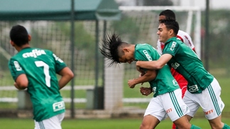 Mais de 100 gols, 97% de aproveitamento, base da seleção e novo Gabriel Jesus: conheça a invencível máquina de meninos que encanta o Palmeiras Palmeiras sub-15 vem atropelando todo mundo no Campeonato Paulista da categoria