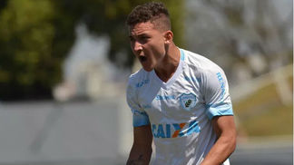 Ele se deu mal na Itália e teve que jogar por ajuda de custo de R$ 300. Hoje, tenta ser campeão em cima do Atlético-MG Alisson safira foi decisivo na classificação do Londrina para a final da Primeira Liga