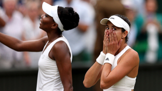 Muguruza diz que cresceu vendo Venus jogar e causa ‘climão’ pós-título Muguruza causou 'climão' com Venus