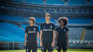 Grêmio capricha em nova camisa 3 preta Grêmio Nova Camisa 3 Umbro 160918