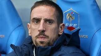 Veja veteranos estrelas que não estão jogando mais por suas seleções Ribery foi cortado da Copa 2014