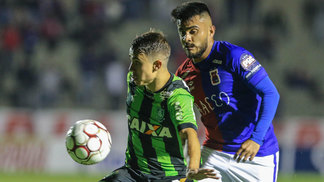 América-MG empata com Paraná fora e perde chance de igualar pontuação do líder Paraná Clube e América-MG empataram na Vila Capanema
