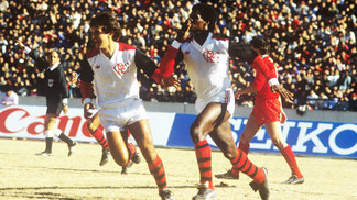 Fifa reconhece títulos mundiais de Santos, Flamengo, Grêmio e São Paulo Adilio Comemora Gol Flamengo Liverpool Mundial Clubes 13/12/1981
