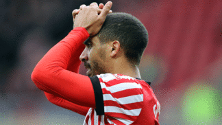 Hexacampeão, time inglês vira 'cemitério' de técnicos, não ganha em casa há um ano e caminha para a 3ª divisão Lewis Grabban Sunderland Lamenta Bristol City Futebol Championship Getty
