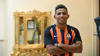 Shakhtar Donetsk anuncia contratação de lateral do Coritiba Dodô, ex-jogador do Coritiba, foi apresentado pelo Shakhtar Donetsk